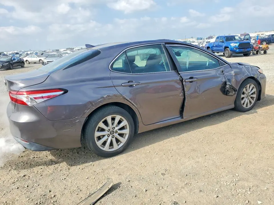 2019 TOYOTA CAMRY LE  