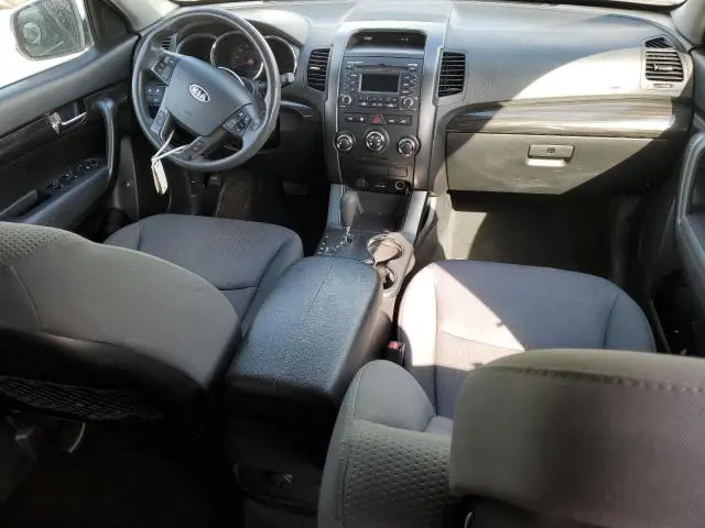 2013 KIA SORENTO LX  
