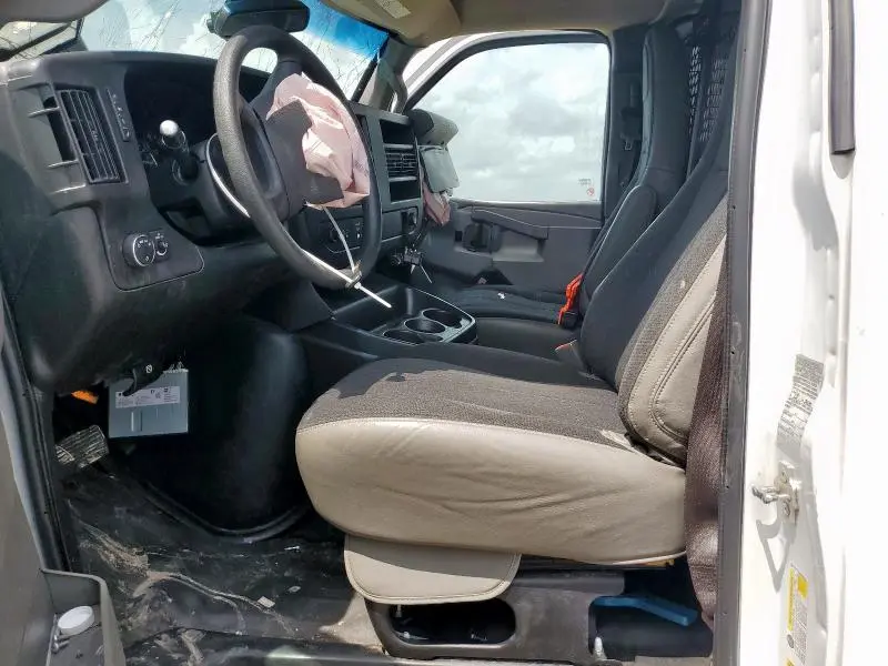 2021 GMC SAVANA G2500  