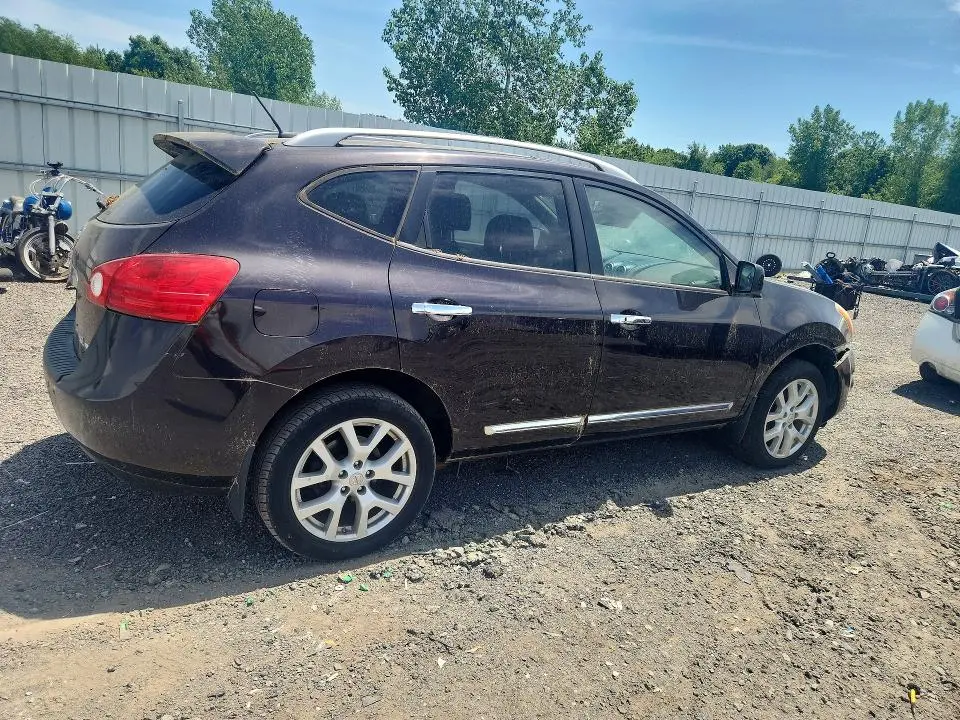 2012 NISSAN ROGUE S  