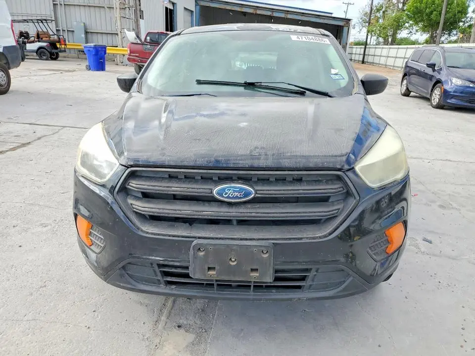 2017 FORD ESCAPE S  