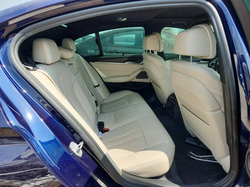 2021 BMW M550XI   