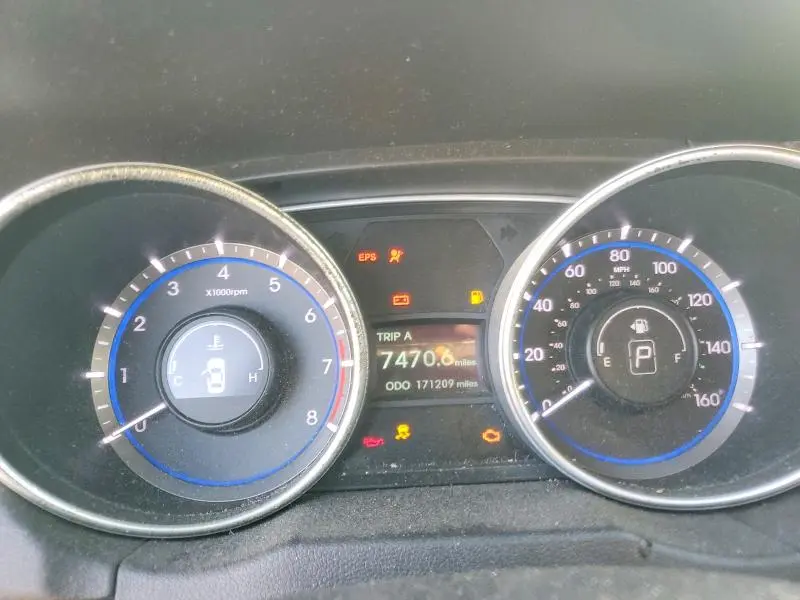 2011 HYUNDAI SONATA GLS  