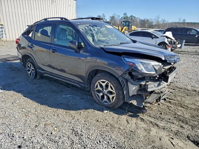 2023 SUBARU FORESTER PREMIUM  