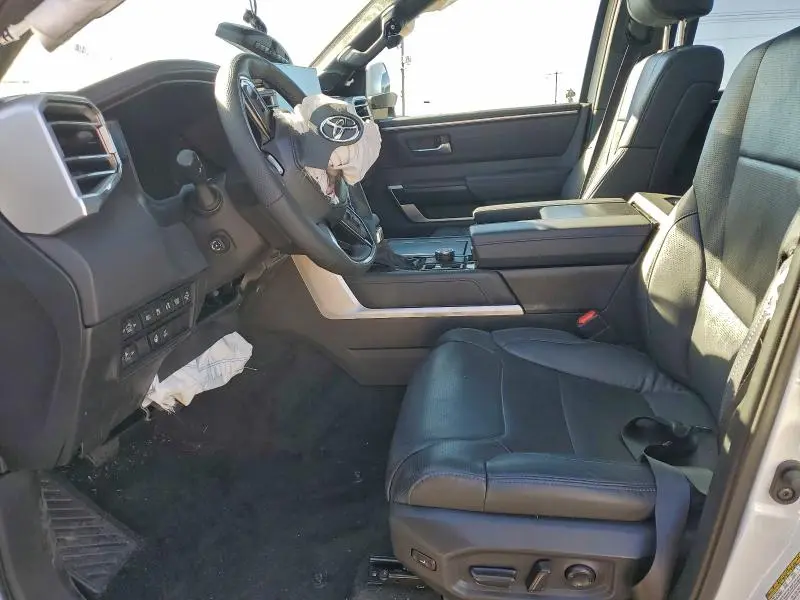 2025 TOYOTA TUNDRA CREWMAX PLATINUM  