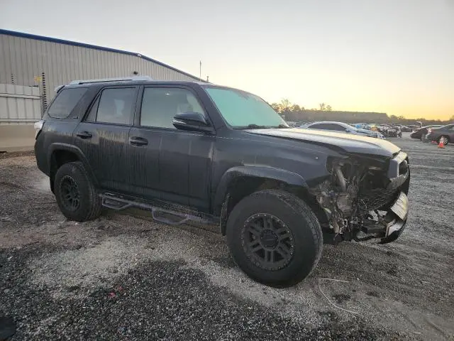 2018 TOYOTA 4RUNNER SR5/SR5 PREMIUM  