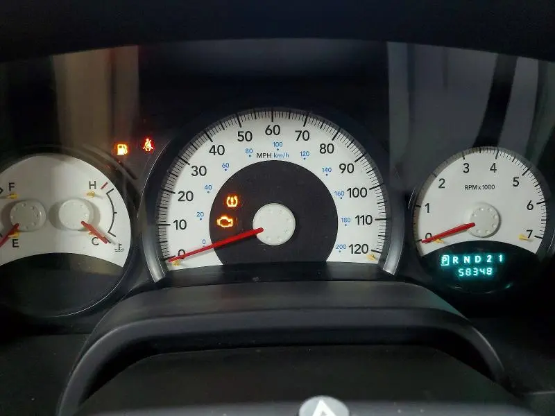 2011 DODGE DAKOTA SLT  