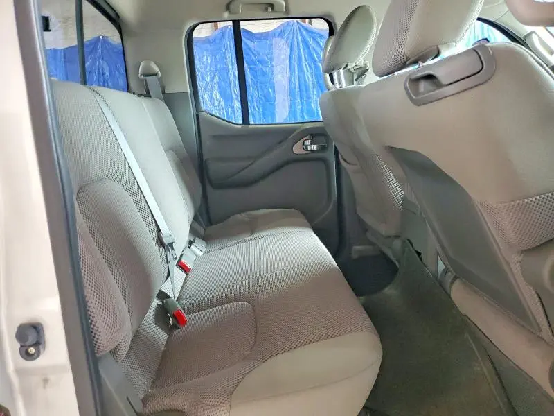 2014 NISSAN FRONTIER   