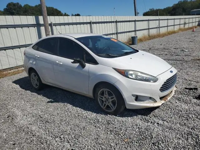 2017 FORD FIESTA SE