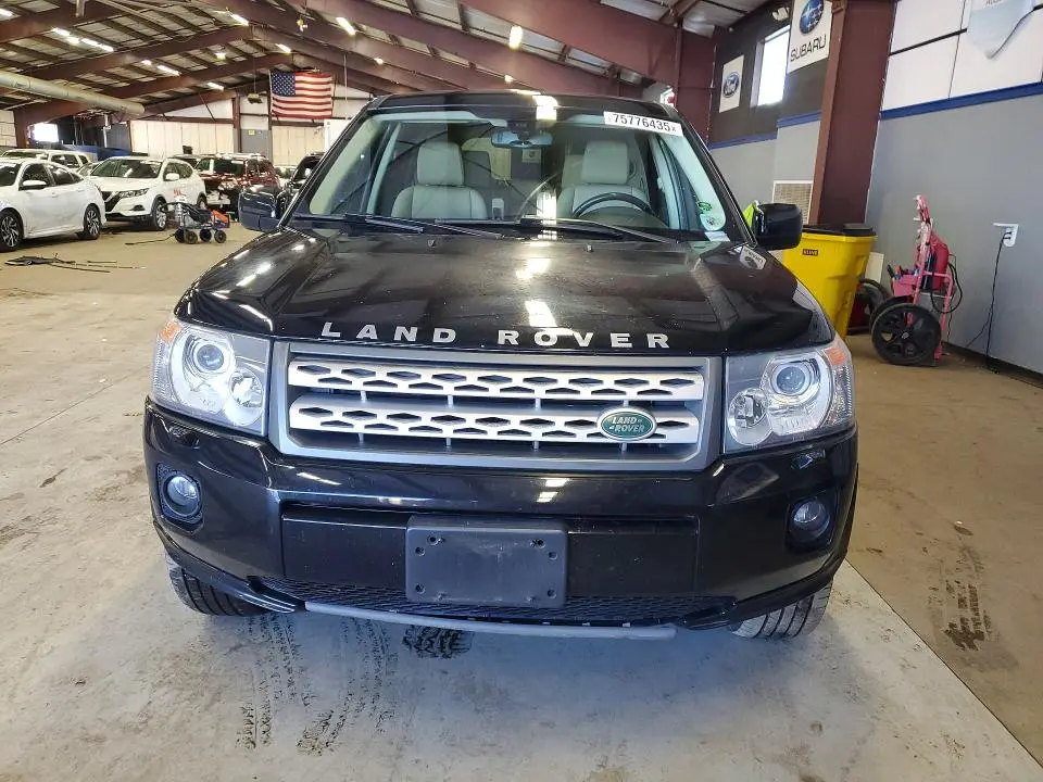 2011 LAND ROVER LR2 HSE LUXURY  