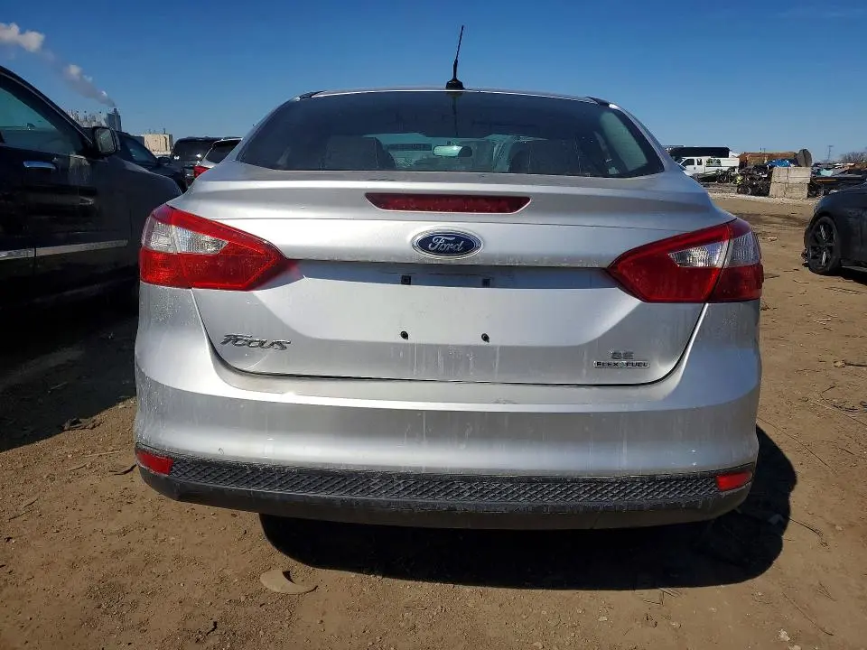 2013 FORD FOCUS SE  