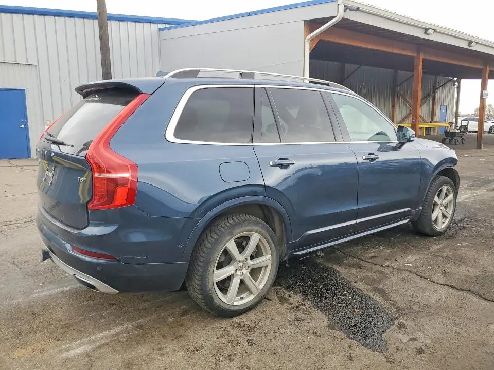 2018 VOLVO XC90 T8  