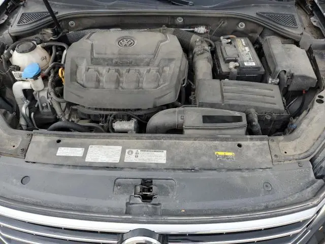 2018 VOLKSWAGEN PASSAT SEL PREMIUM  