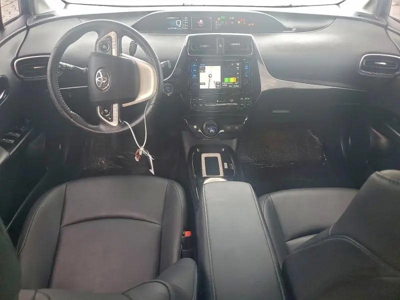 2016 TOYOTA PRIUS   