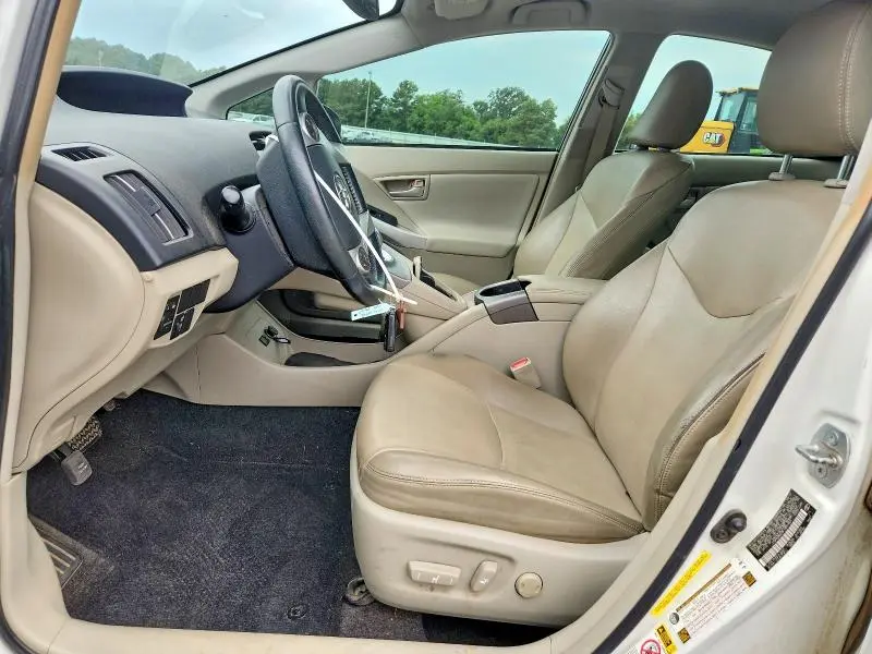 2015 TOYOTA PRIUS FOUR  