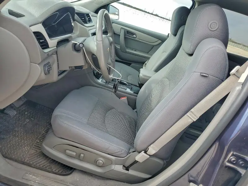 2014 CHEVROLET TRAVERSE LT  