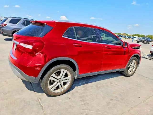 2018 MERCEDES-BENZ GLA 250  