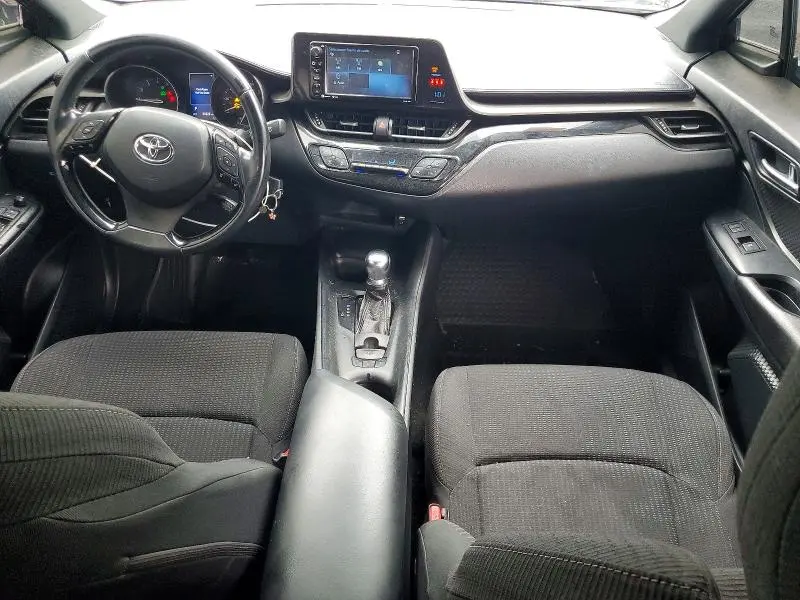 2018 TOYOTA C-HR XLE  