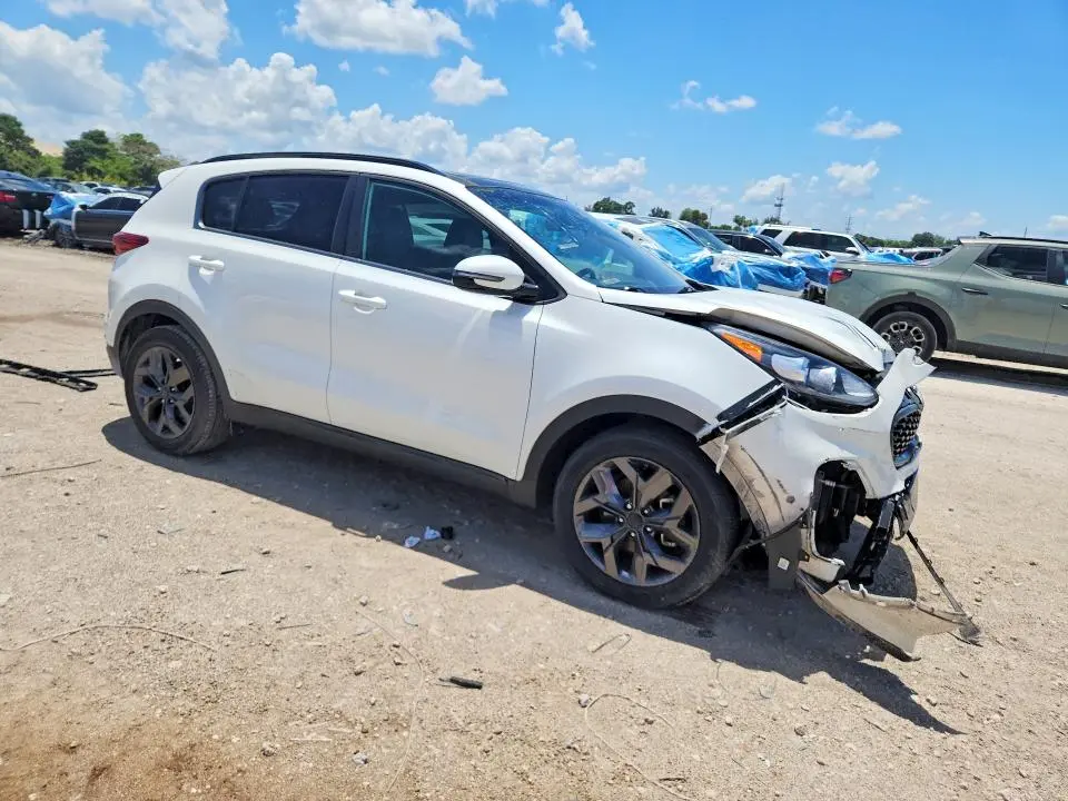 2022 KIA SPORTAGE S  