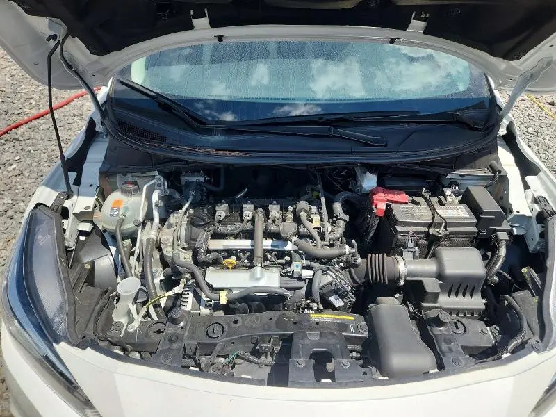 2022 NISSAN VERSA SV  
