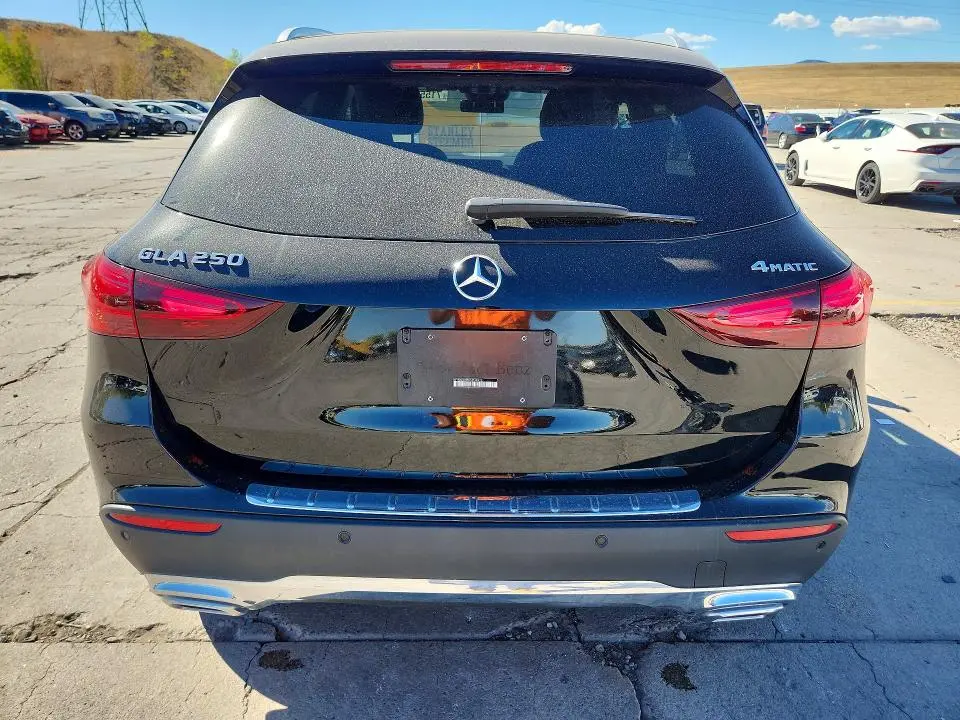 2025 MERCEDES-BENZ GLA 250 4MATIC  