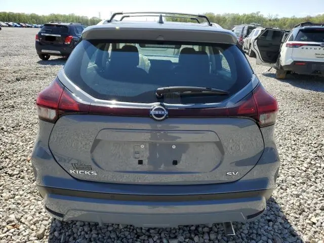 2022 NISSAN KICKS SV  