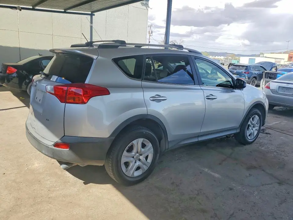 2015 TOYOTA RAV4 LE  