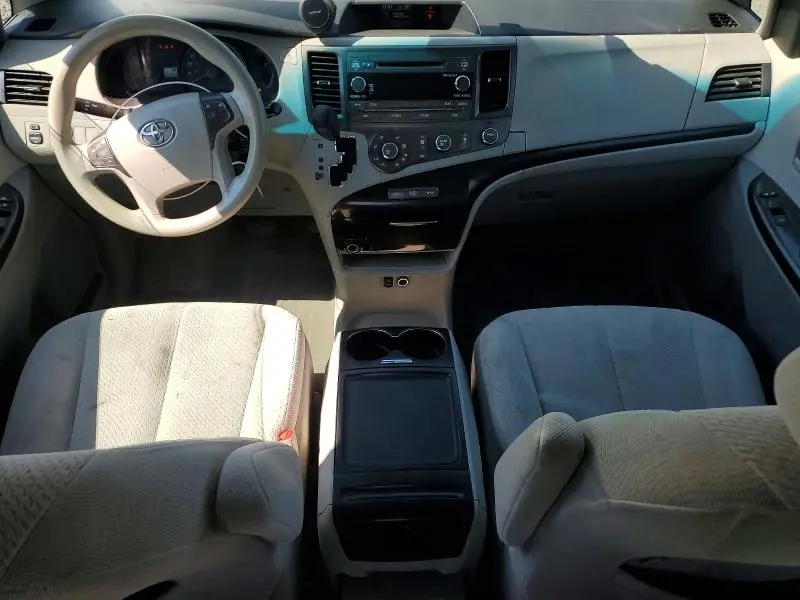 2012 TOYOTA SIENNA LE  