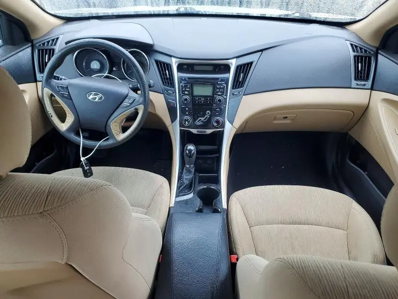 2011 HYUNDAI SONATA GLS  