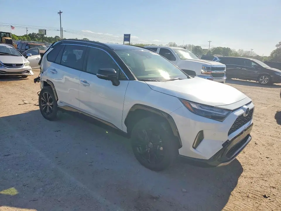2024 TOYOTA RAV4 XSE  