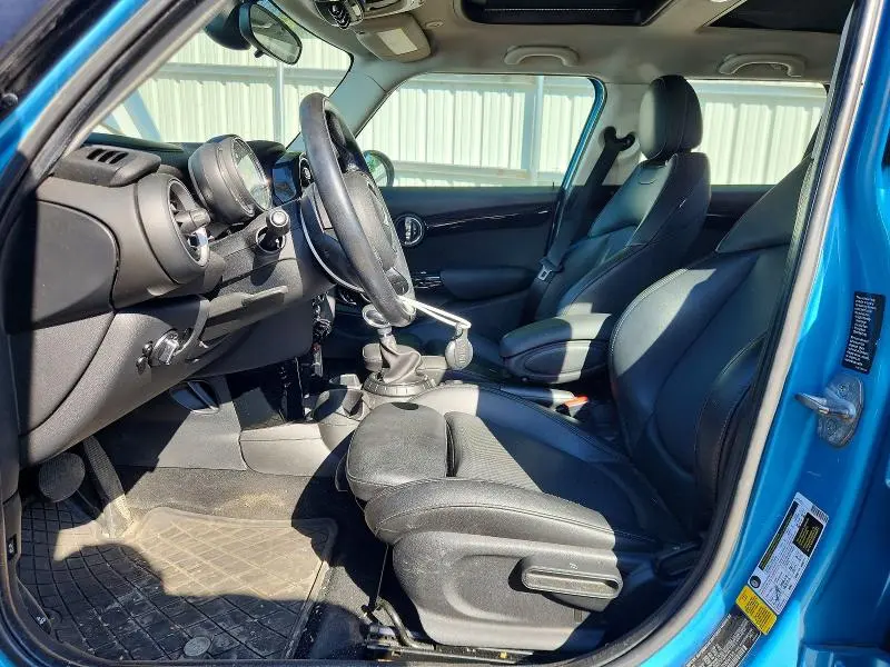 2015 MINI COOPER S  