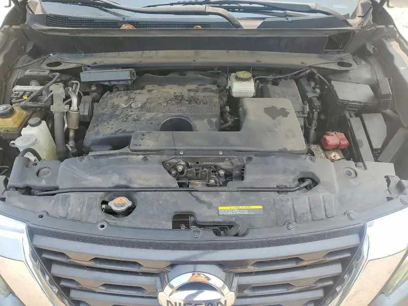 2017 NISSAN PATHFINDER SV  