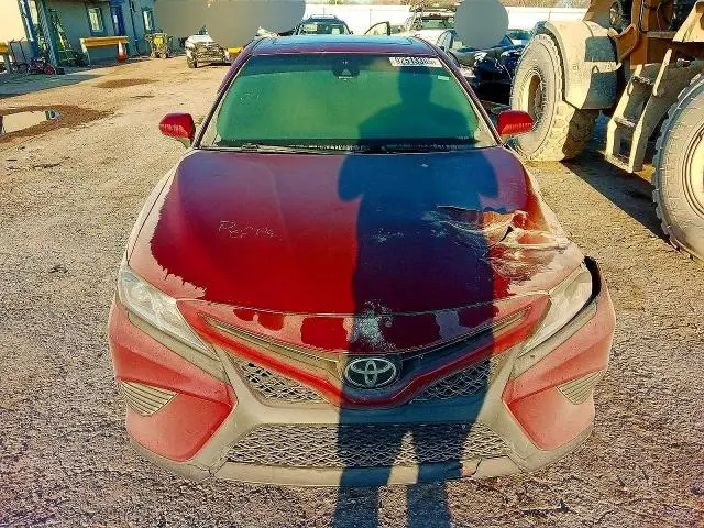 2018 TOYOTA CAMRY SE  