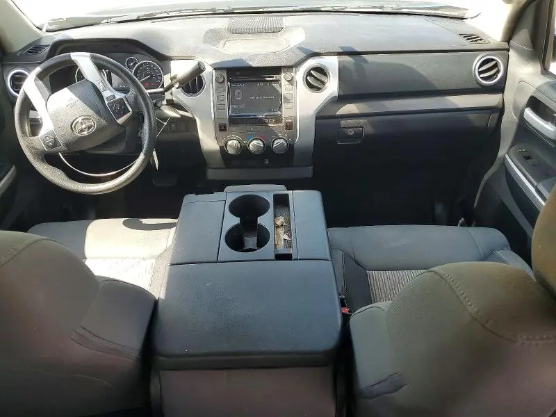2015 TOYOTA TUNDRA CREWMAX SR5  
