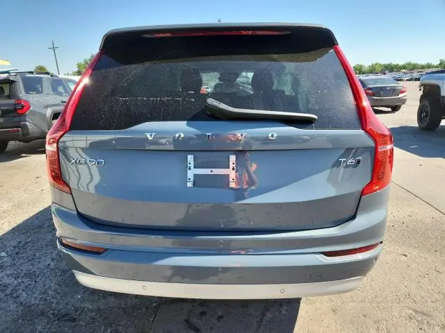 2022 VOLVO XC90 T6 MOMENTUM  