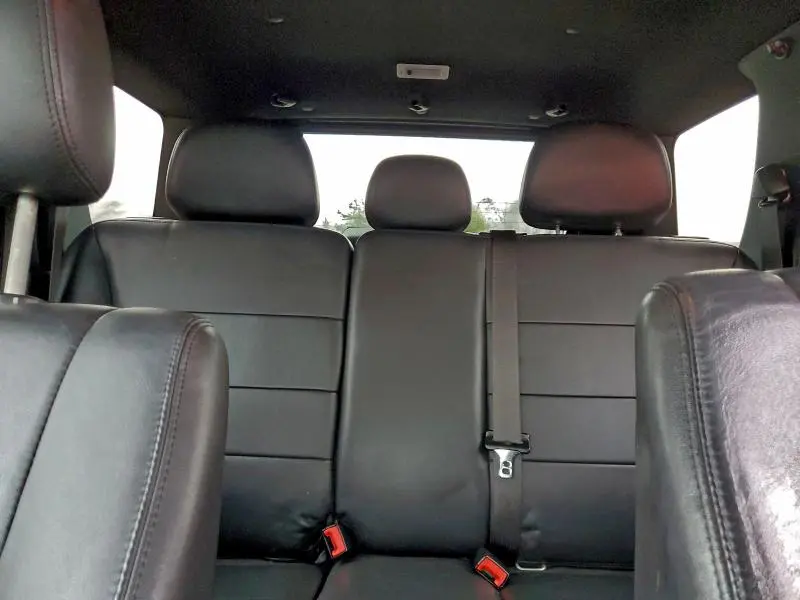 2010 FORD ESCAPE LIMITED  