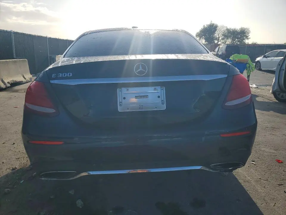 2017 MERCEDES-BENZ E 300  