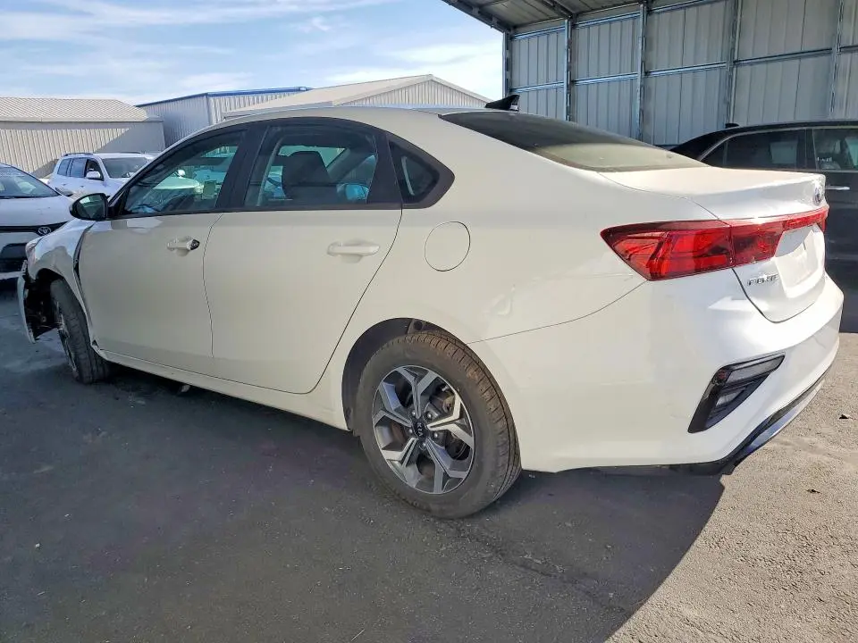 2021 KIA FORTE LXS  