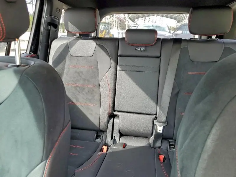 2023 MERCEDES-BENZ GLB 250  