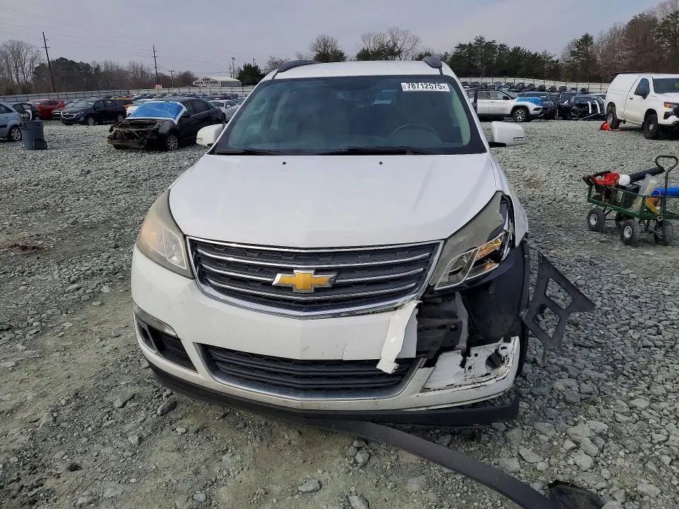 2016 CHEVROLET TRAVERSE LT  