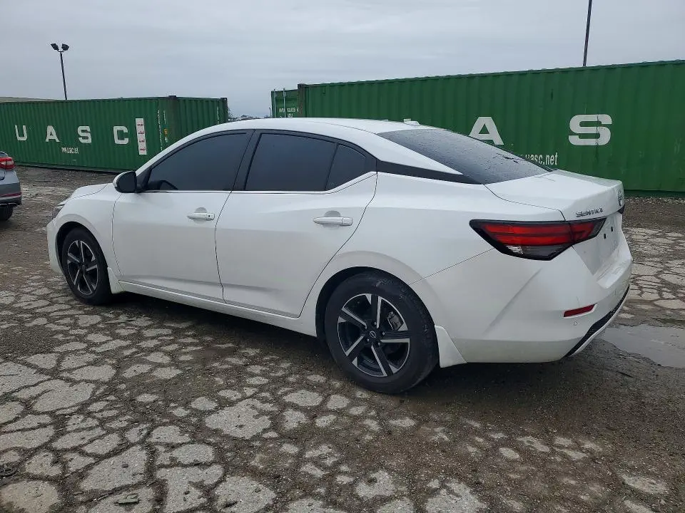 2024 NISSAN SENTRA SV  