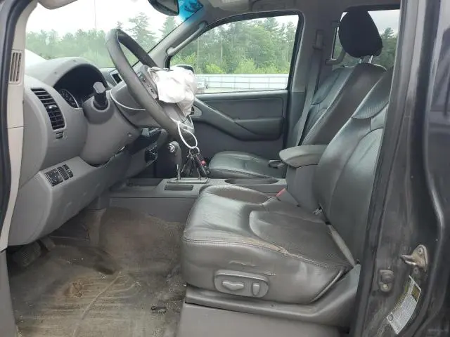 2010 NISSAN FRONTIER CREW CAB SE  