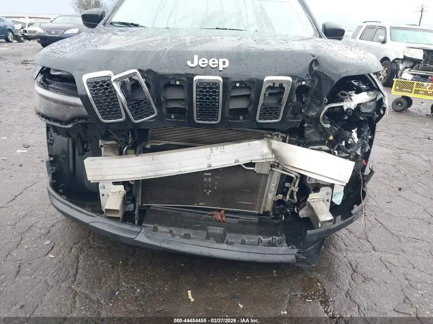 2020 JEEP CHEROKEE LATITUDE FWD