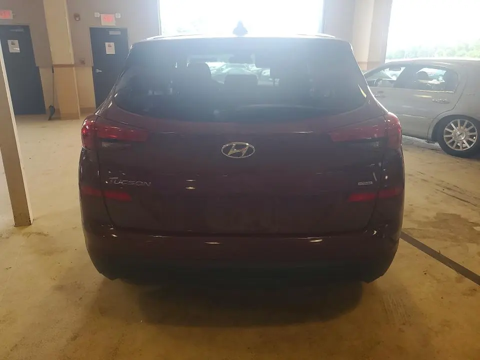 2019 HYUNDAI TUCSON SE  