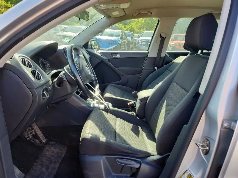 2015 VOLKSWAGEN TIGUAN S  