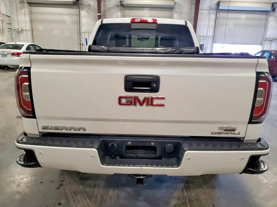 2018 GMC SIERRA K1500 DENALI  