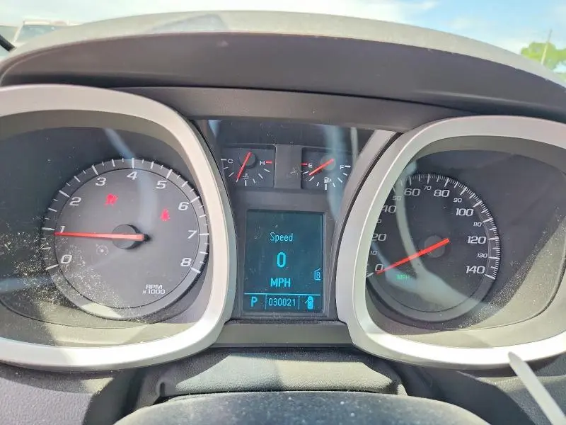 2011 CHEVROLET EQUINOX LT  