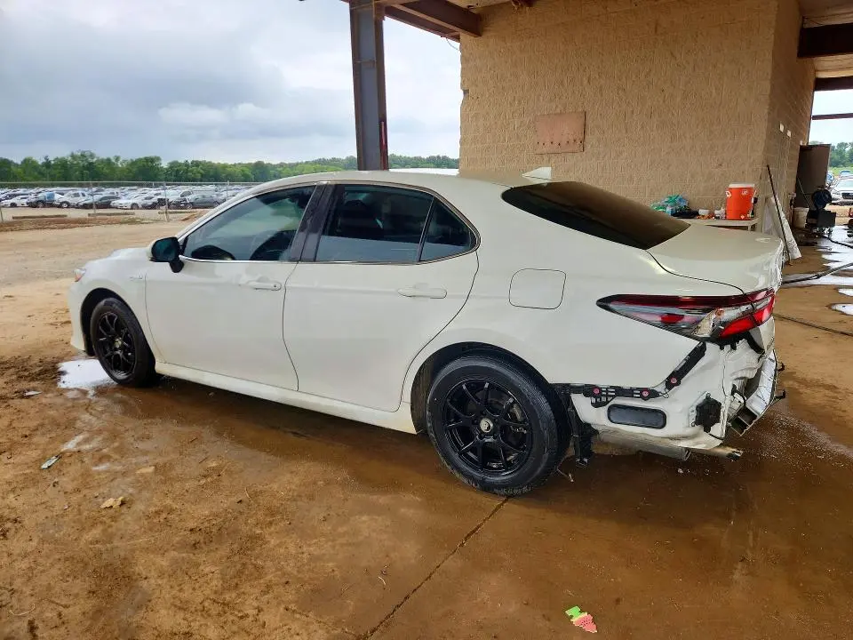 2021 TOYOTA CAMRY LE  