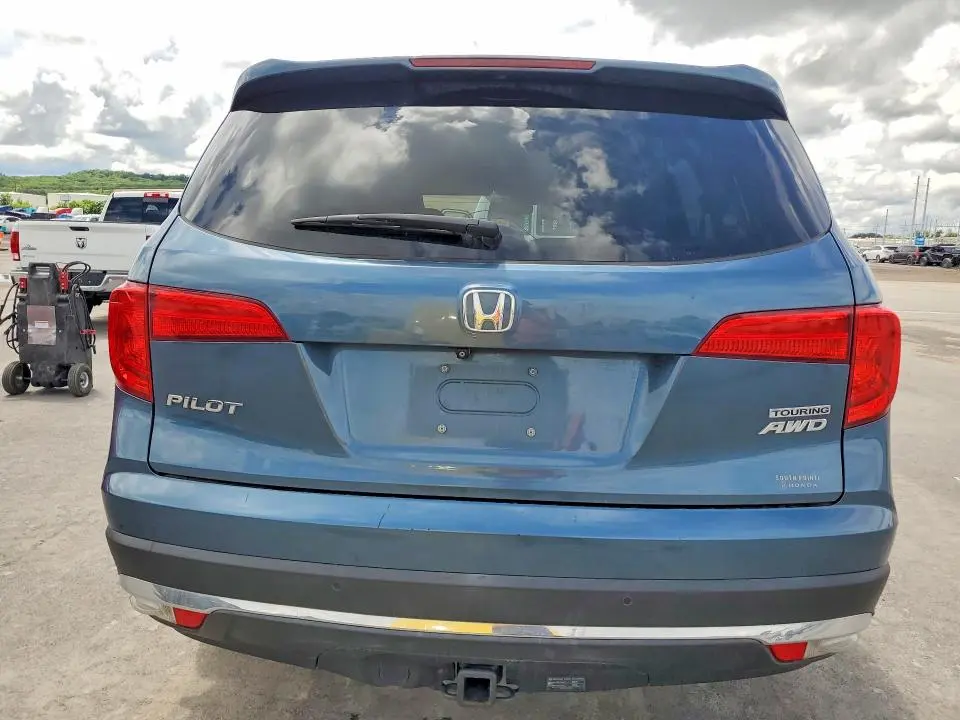 2017 HONDA PILOT TOURING  