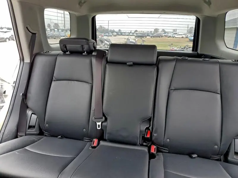 2023 TOYOTA 4RUNNER SE  